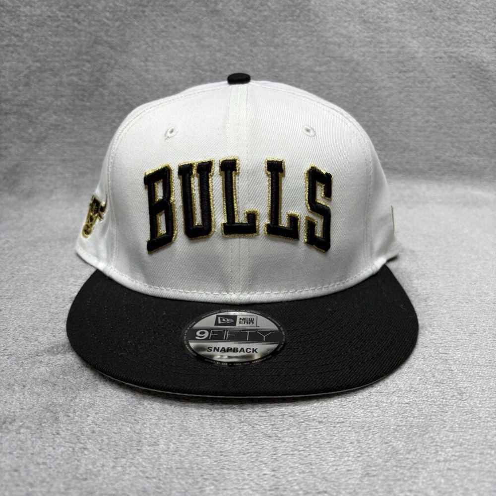 Chicago Bulls Hat Mens White Snapback New Era 9Fifty Adjustable Spell‎ Out NBA